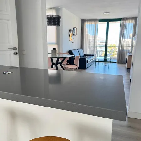 Espectacular Y Amplio Américas